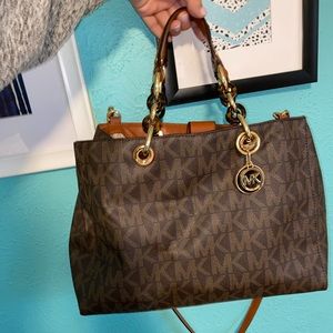 Michael Kors purse